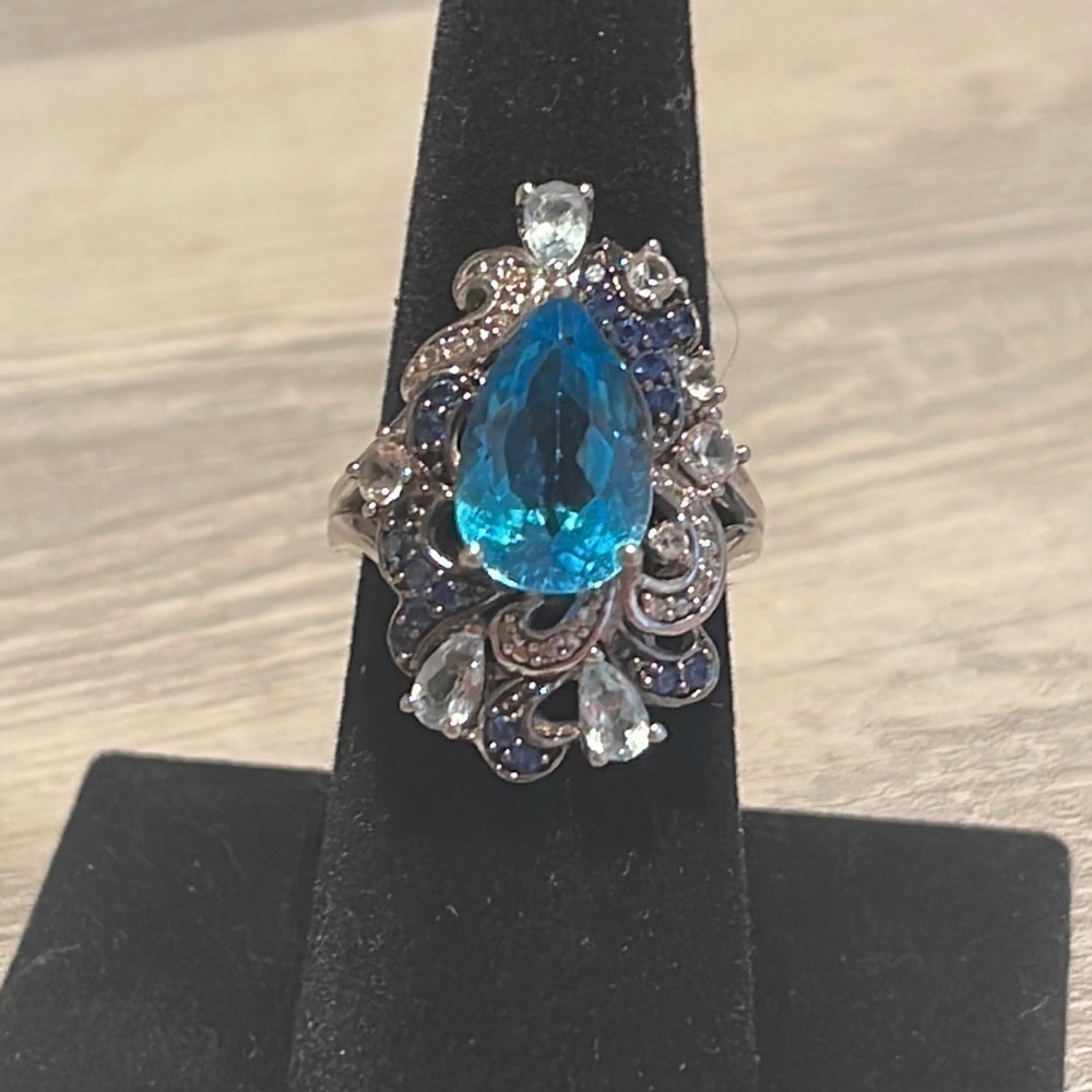 Gorgeous Silver Topaz Cocktail Ring.